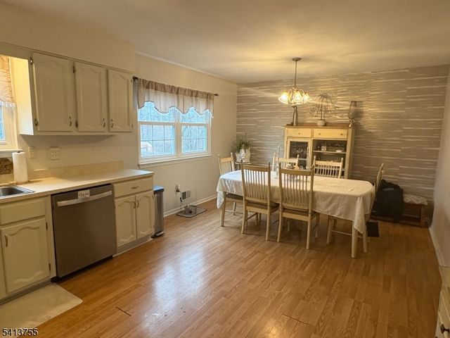 88 Lenape Trl, Washington Boro, NJ 07882