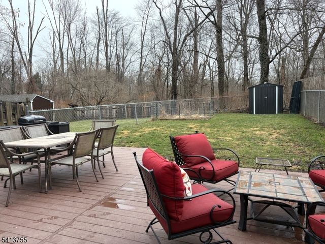 88 Lenape Trl, Washington Boro, NJ 07882