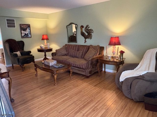 88 Lenape Trl, Washington Boro, NJ 07882