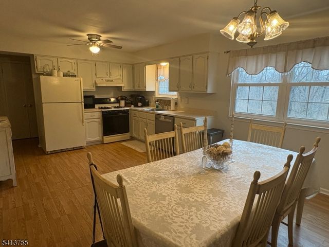 88 Lenape Trl, Washington Boro, NJ 07882