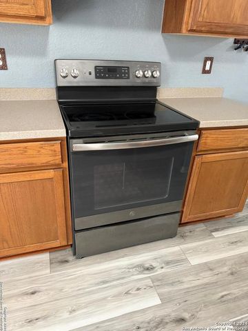 8203 Copper Gate, Converse, TX 78109