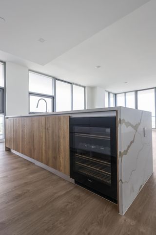 220 Lake Shore Drive 1823, Lake Park, FL 33403