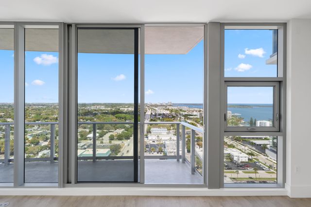 220 Lake Shore Drive 1823, Lake Park, FL 33403