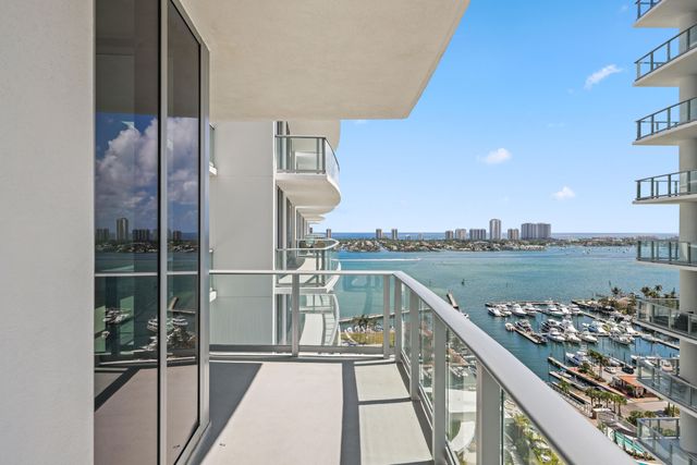 220 Lake Shore Drive 1823, Lake Park, FL 33403