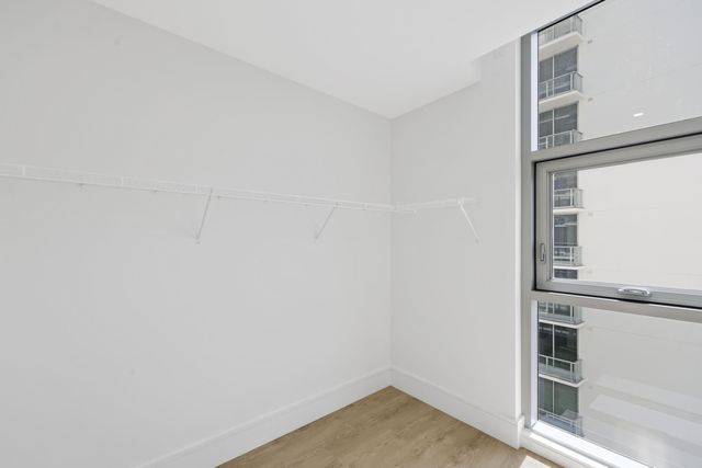 220 Lake Shore Drive 1823, Lake Park, FL 33403