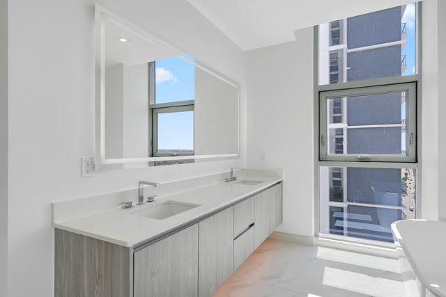 220 Lake Shore Drive 1823, Lake Park, FL 33403