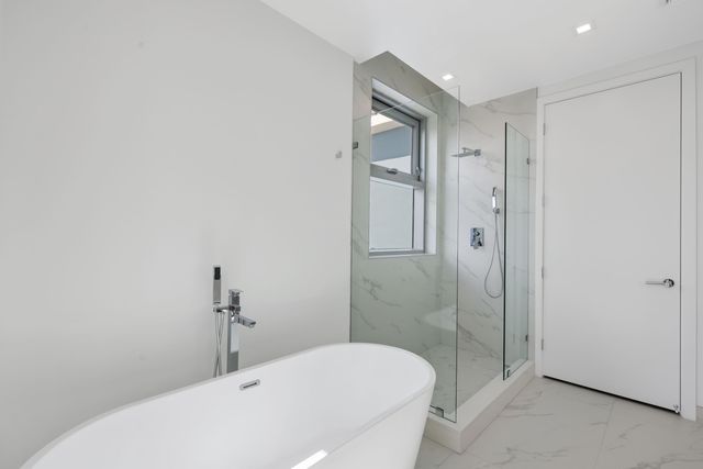 220 Lake Shore Drive 1823, Lake Park, FL 33403