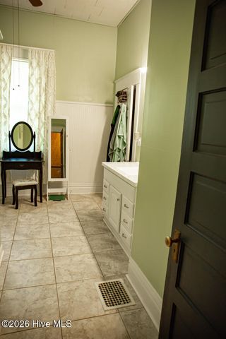 215 S Randolph Street, Rockingham, NC 28379