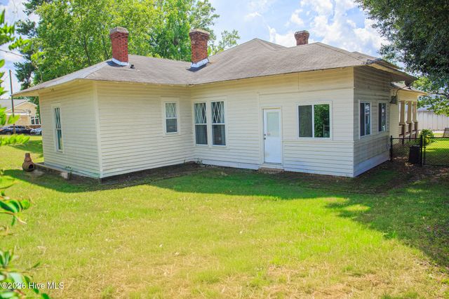 215 S Randolph Street, Rockingham, NC 28379