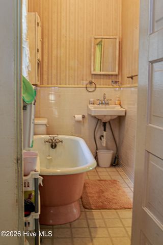215 S Randolph Street, Rockingham, NC 28379