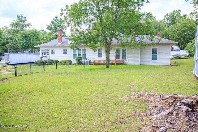 215 S Randolph Street, Rockingham, NC 28379
