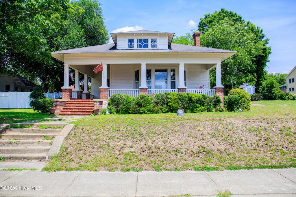 215 S Randolph Street, Rockingham, NC 28379