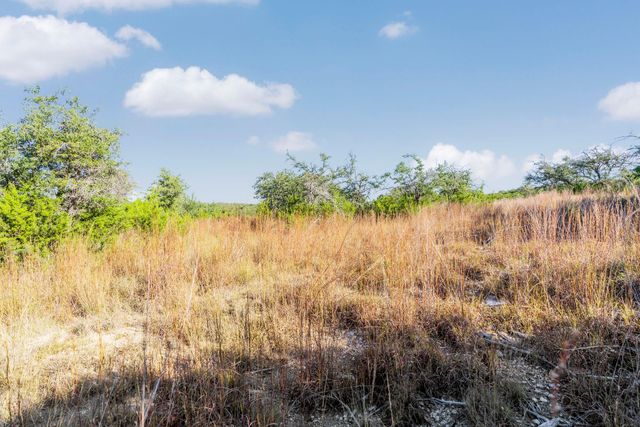 2021 Stagecoach Ranch RD, Dripping Springs, TX 78620