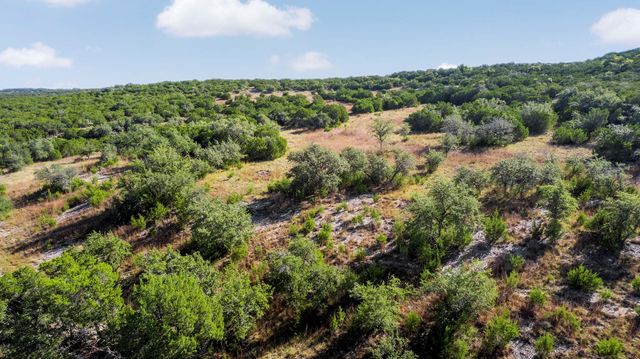 2021 Stagecoach Ranch RD, Dripping Springs, TX 78620