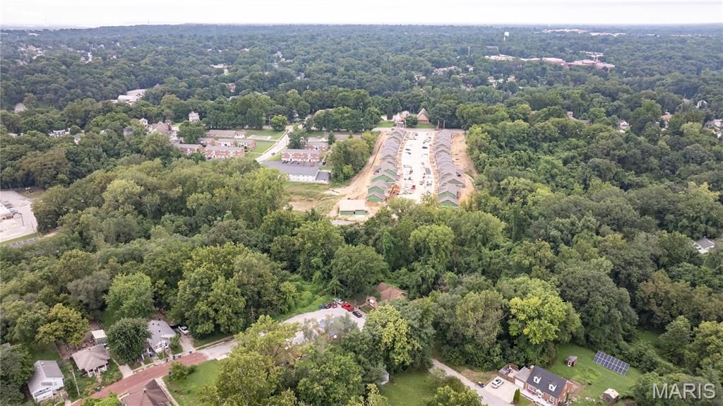 Image 1 of property listing at 2000 Agnes Street, Alton, IL 62002