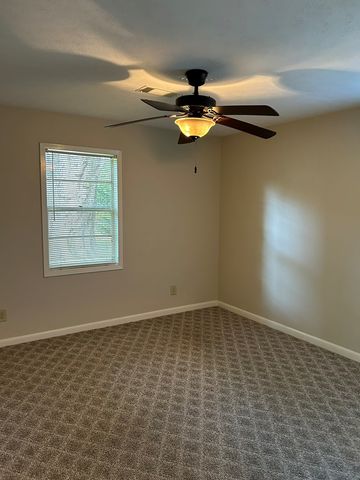 621 Miller Street, Young Harris, GA 30582