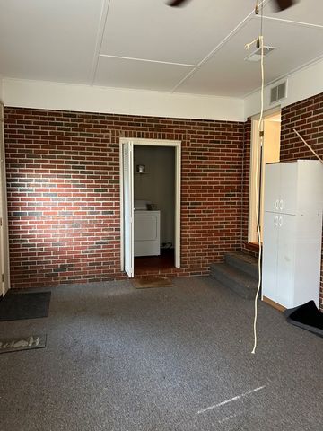 621 Miller Street, Young Harris, GA 30582