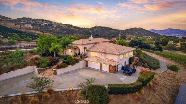 21384 Paseo Montana, Murrieta, CA 92562