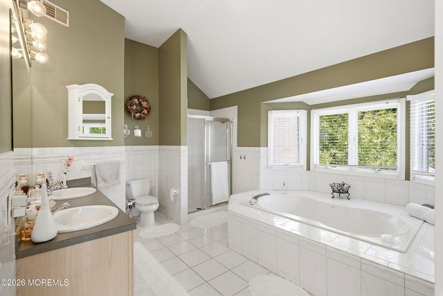 98 Summit Drive, Freehold, NJ 07728