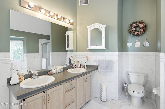 98 Summit Drive, Freehold, NJ 07728