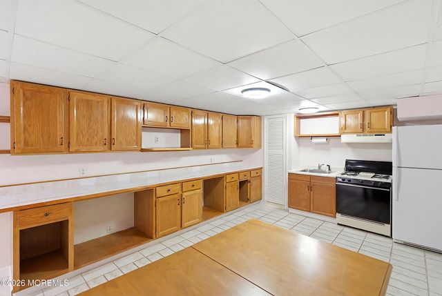 98 Summit Drive, Freehold, NJ 07728