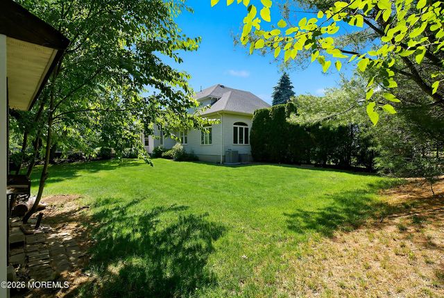 98 Summit Drive, Freehold, NJ 07728