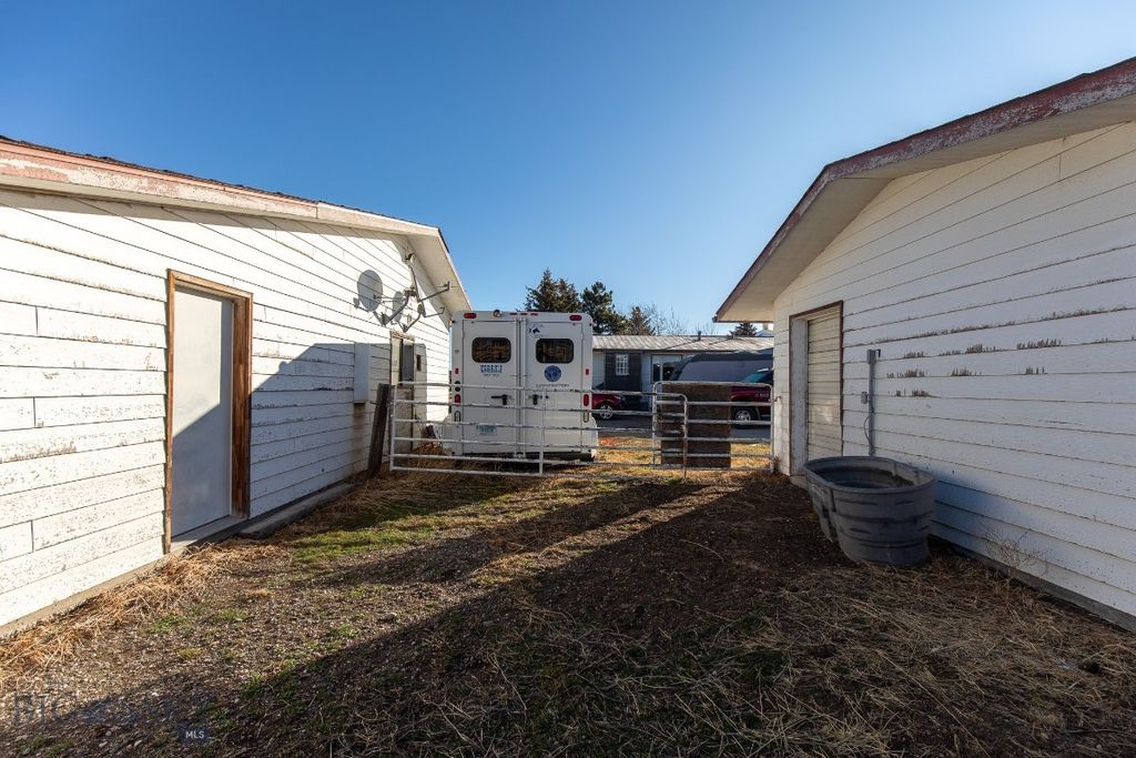 94 Willow Drive, Livingston, MT 59047 photo 10