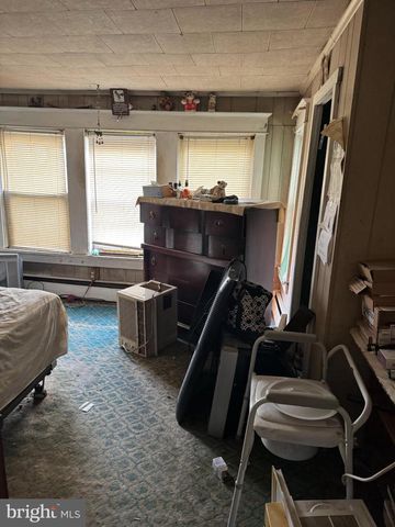 35 CAMBRIA AVE, Pleasantville, NJ 08232