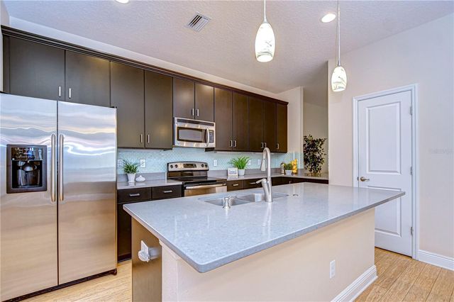 6801 LOCKINGTON COURT, Tampa, FL 33625