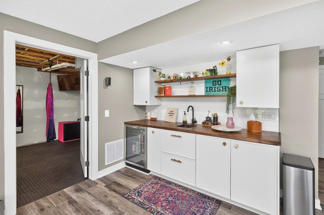 2102 NE 17th Street, Ankeny, IA 50021