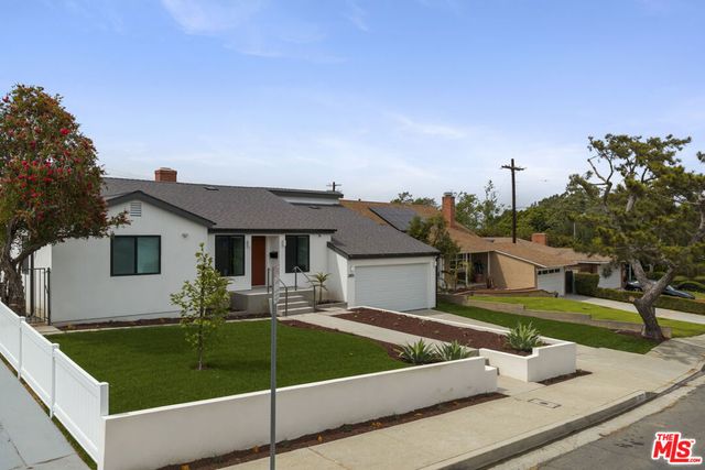 3815 S Cochran Avenue, Los Angeles, CA 90008