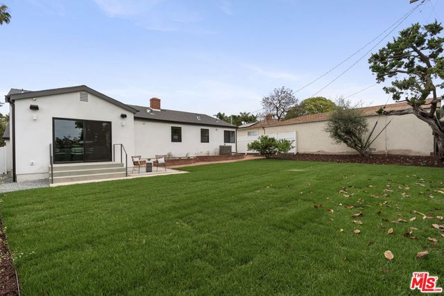 3815 S Cochran Avenue, Los Angeles, CA 90008