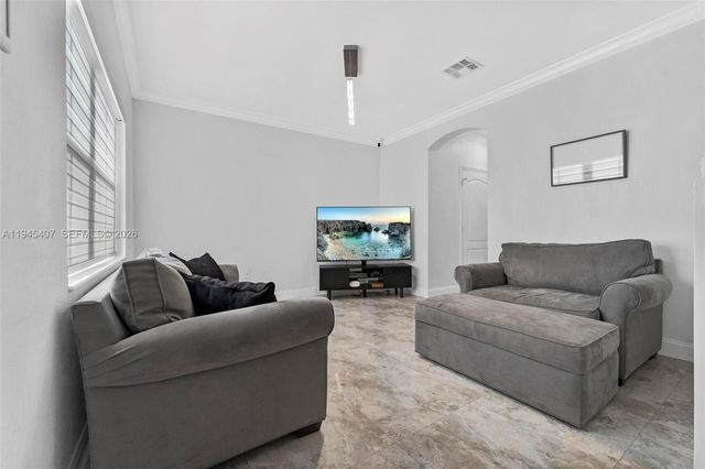 16618 NW 71st Ave, Miami Lakes, FL 33014