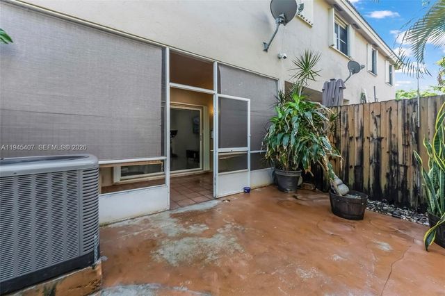 16618 NW 71st Ave, Miami Lakes, FL 33014