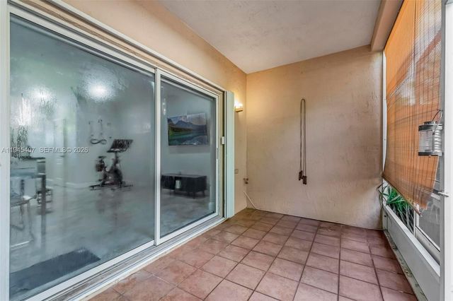 16618 NW 71st Ave, Miami Lakes, FL 33014