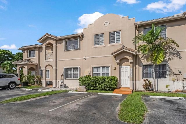 16618 NW 71st Ave, Miami Lakes, FL 33014