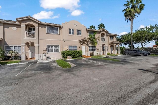 16618 NW 71st Ave, Miami Lakes, FL 33014