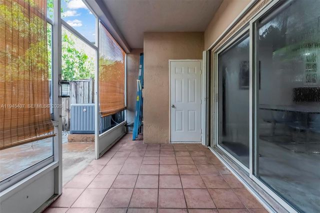 16618 NW 71st Ave, Miami Lakes, FL 33014