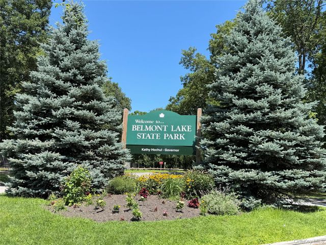 72 Phelps Lane, North Babylon, NY 11703