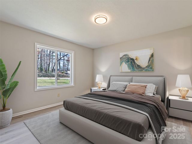 10 New Bern Drive, Fletcher, NC 28732