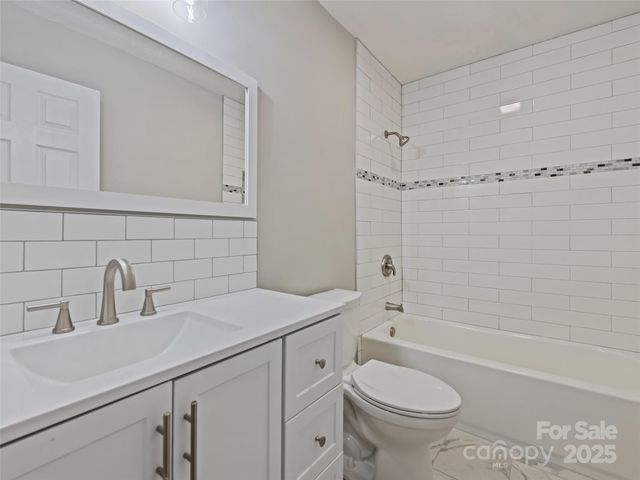 10 New Bern Drive, Fletcher, NC 28732