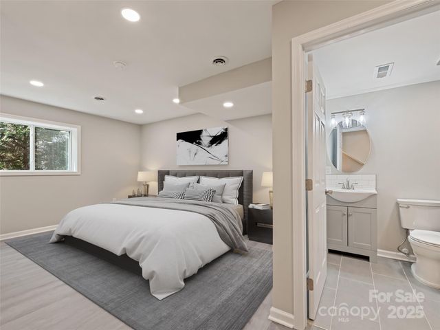 10 New Bern Drive, Fletcher, NC 28732