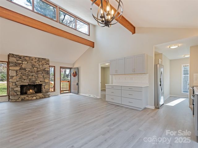 10 New Bern Drive, Fletcher, NC 28732