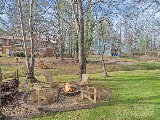 10 New Bern Drive, Fletcher, NC 28732