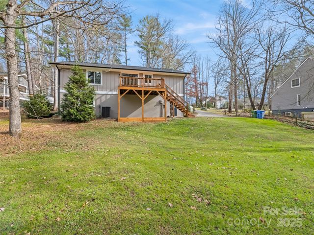 10 New Bern Drive, Fletcher, NC 28732