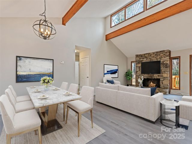 10 New Bern Drive, Fletcher, NC 28732