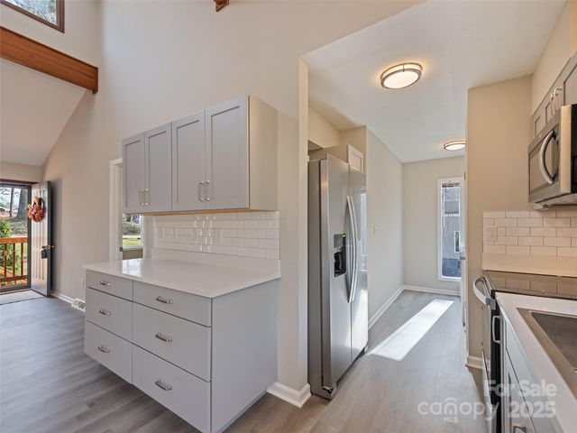 10 New Bern Drive, Fletcher, NC 28732