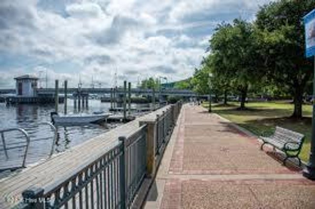 1609 High Street, New Bern, NC 28560