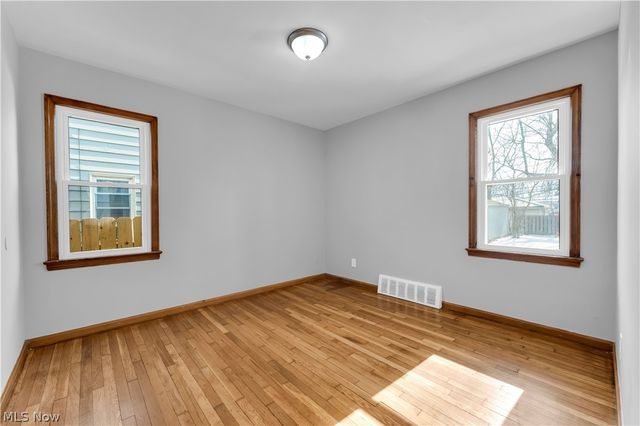 14028 Rockside Road, Maple Heights, OH 44137