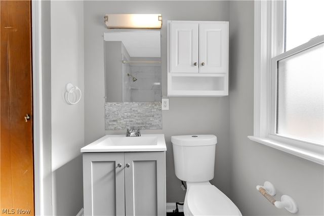 14028 Rockside Road, Maple Heights, OH 44137